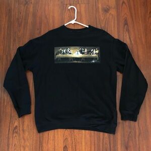 Men’s Undefeated Crewneck Sweatshirt size XL